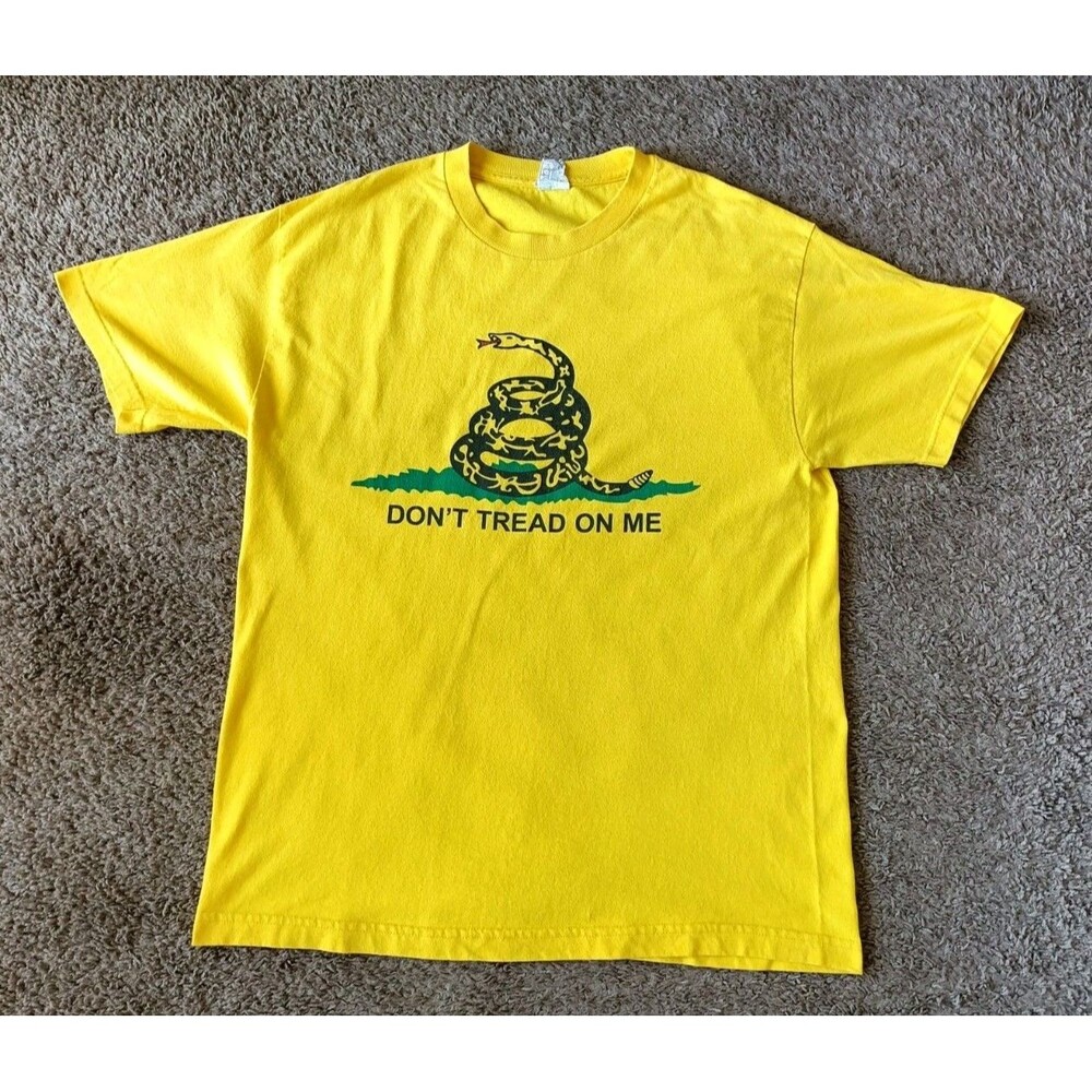 Vintage Alstyle Don't Tread On Me Men's Size Large Graphic Print Yellow Shirt - Picture 1 of 6